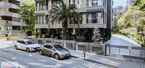 Fenerbahçe Deniz Manzaralı Prestijli Binalarından 225m2 4,5+1