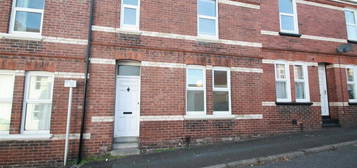 4 bedroom terraced house to rent