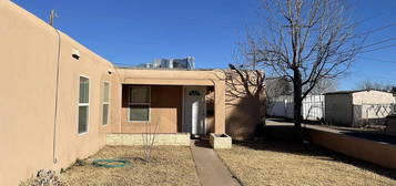 915 11th St #915, Artesia, NM 88210