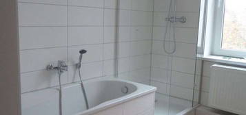 *3-Raumwohnung in Dessau-Nord* Wanne & Dusche im 1.OG