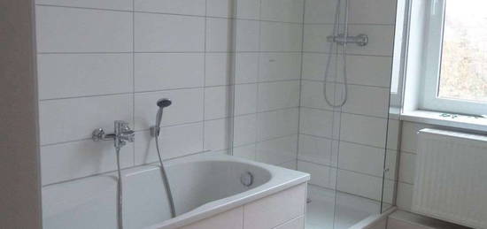 *3-Raumwohnung in Dessau-Nord* Wanne & Dusche im 1.OG