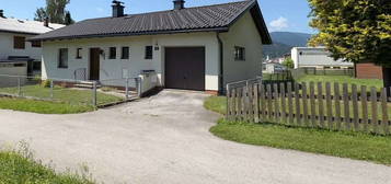 Teilrenovierter Bungalow in Zentrumsnähe