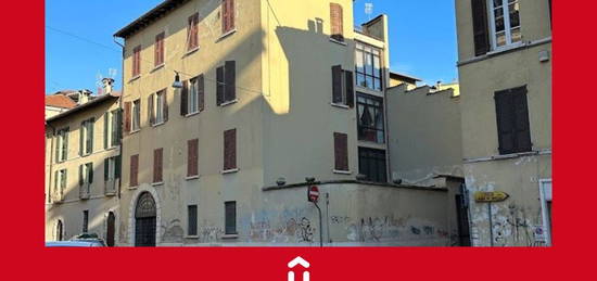 Casa indipendente in vendita a Centro Storico