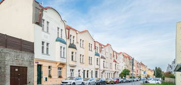 Prodej bytu 1+1 v osobním vlastnictví 35 m², Praha 6 - Střešovice