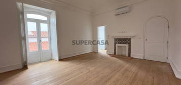 Arrendamento Apartamento T1 Centro Histórico de Évora, totalmente remodelado.