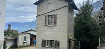 Casa indipendente in vendita in via Torchione, 53