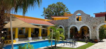 Casa En Venta En Colonia Primero De Mayo, Centro, Tabasco