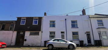 4 bedroom terraced house