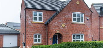 4 bed detached house for sale