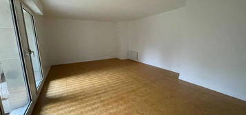 Appartement  à louer, 3 pièces, 2 chambres, 82 m²