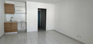 Studio 1 pièce 26 m²