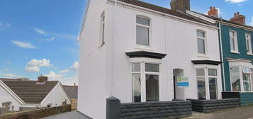 4 bed end terrace house for sale