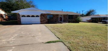 1712 N  4th St, Sayre, OK 73662