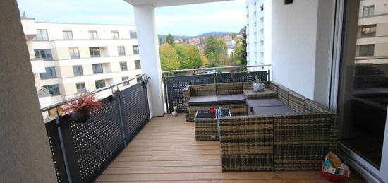 4 Zimmer Wohnung mit Balkon