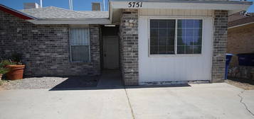 5751 Sean Haggerty Dr Unit B, El Paso, TX 79924