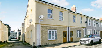 Flat for sale in Glebe Street, Penarth CF64