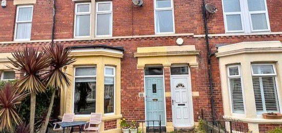 Flat to rent in Bamborough Terrace, North Shields NE30