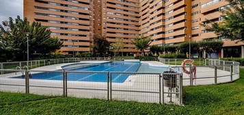 Alquiler de Piso en avenida de Ramón Sainz de Varanda, 20