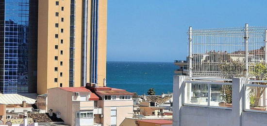 Ático en avenida Nuestro Padre Jesús Cautivo en Playa de los Boliches, Fuengirola