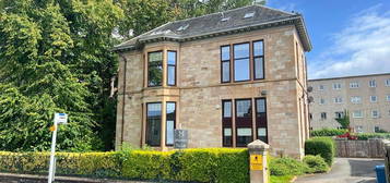 3 bed flat to rent