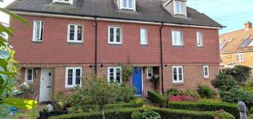 3 bed terraced house to rent