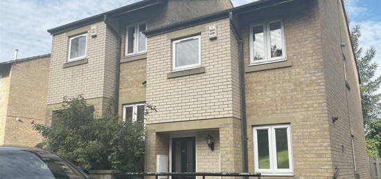 2 bedroom semi-detached house