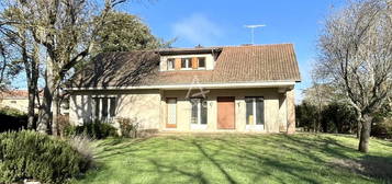 Vente maison 6 pièces 190 m²