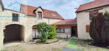 Maison de village 2 étages  à vendre, 6 pièces, 4 chambres, 140 m²