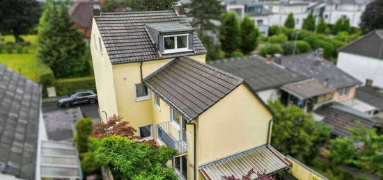 Willkommen zuhause: Sanierter Altbau mit sichtgeschütztem Garten nahe Siegburg-Zentrum