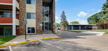 8312 Zane Ave N Unit North-305, Brooklyn Park, MN 55443