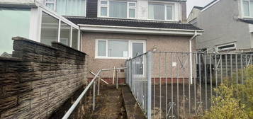 1 bedroom semi-detached bungalow for sale