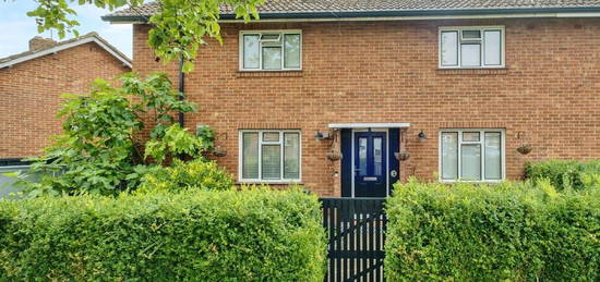 3 bed semi-detached house for sale