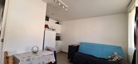 STUDIO - LIBRE DE LOCATAIRE - 19m2