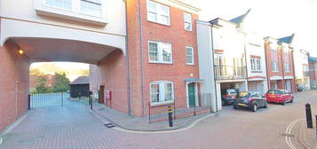 Flat to rent in New Street, Abingdon OX14