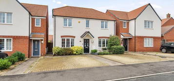 4 bed detached house for sale