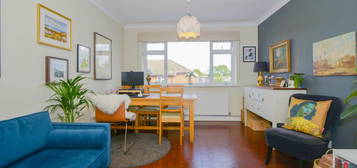 Flat for sale in Kenmore Close, Richmond TW9