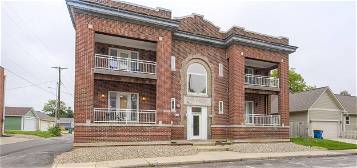 655 E 24th St Apt D, Indianapolis, IN 46205