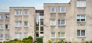 Flat for sale in Lawns Hall Close, Leeds, West Yorkshire LS16