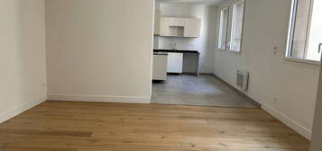 Location appartement 4 pièces 77 m²