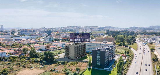 Apartamento T3 Novo Três Frentes em Santa Marinha