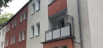 Renovierte 2,5-Zimmer-Wohnung mit Balkon!