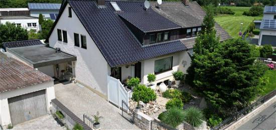 Seltene Kaufgelegenheit in Topzustand: Sicherlich eines der schönsten Häuser am Nürnberger Stadtrand