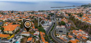 Moradia T3 no centro do Funchal – Excelente Oportunidade de Remodelaçã