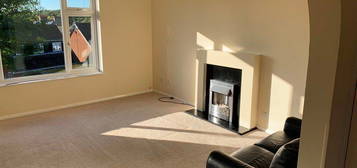 2 bed flat to rent