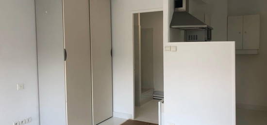 Location appartement 1 pièce 24 m²