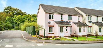 2 bed semi-detached house for sale