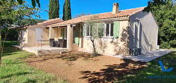 Villa de plain-pied  à vendre, 4 pièces, 2 chambres, 75 m²