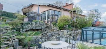 Achat maison 10 pièces 200 m²
