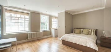 Studio flat for sale