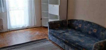 Debrecen belvárosához közel eladó egy 43 nm-es 1,5 szobás lakás